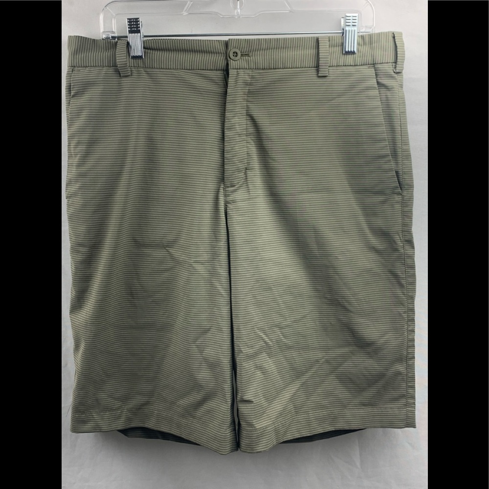 Nike Golf Shorts Size 32